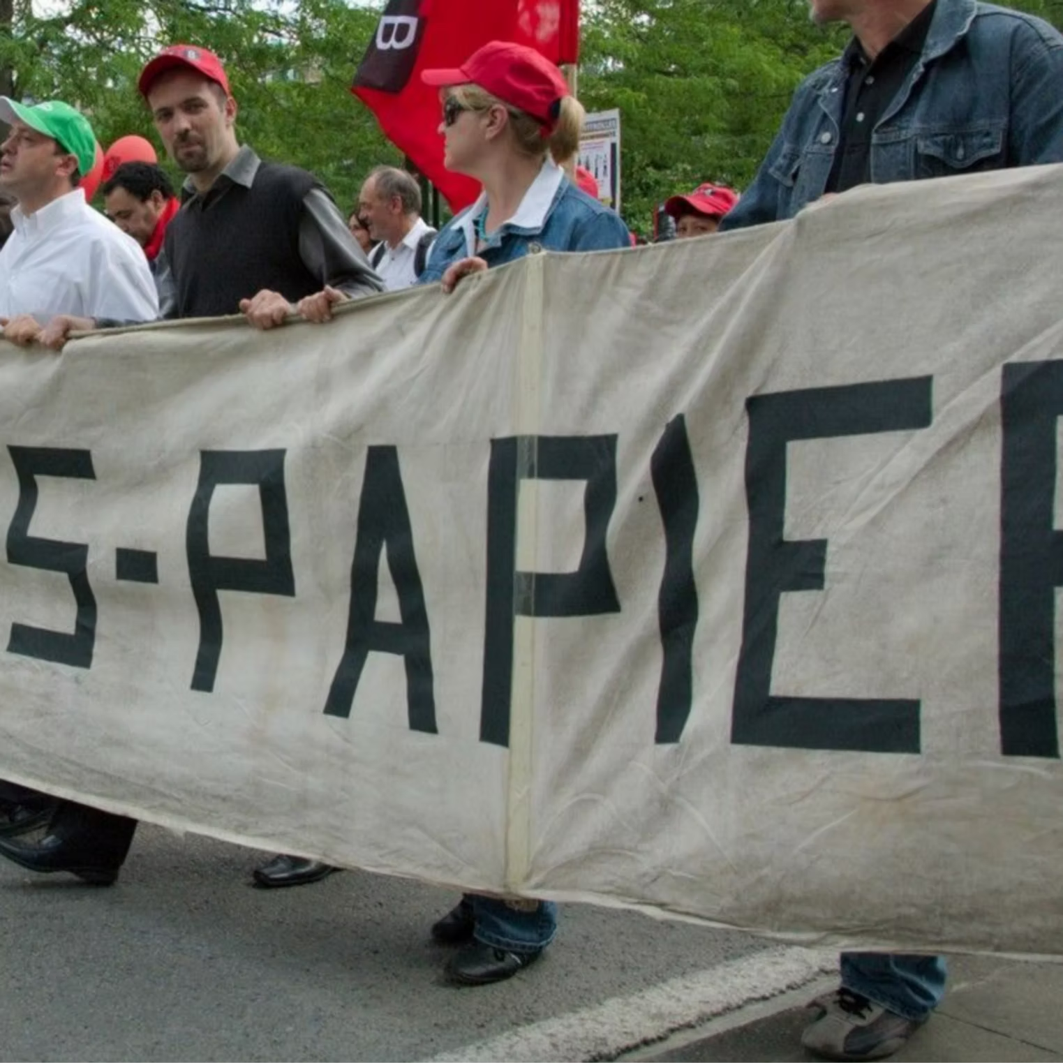 Tsri.ch – Sans-Papiers: Warum Jugendliche unter den rechtlichen Bestimmungen leiden.