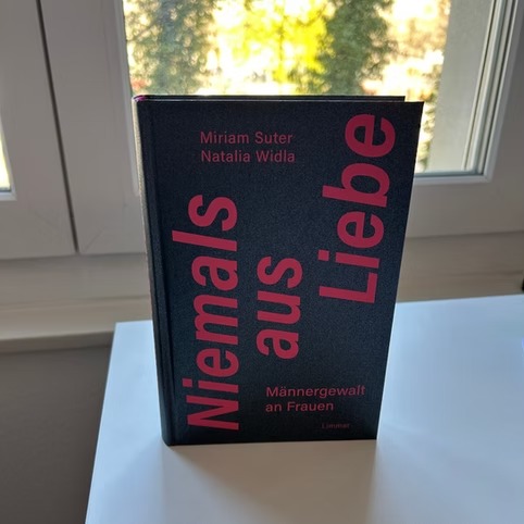 Niemals aus Liebe: In der Schweiz wird alle zwei Wochen eine Frau von ihrem Ehemann, Lebensgefährten oder Ex-Partner getötet. Warum werden Männer zu Tätern?